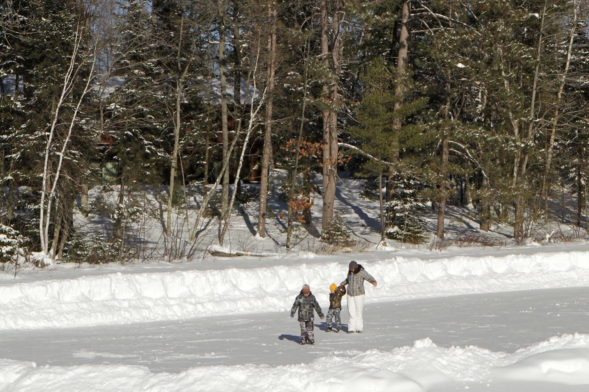 Lake Forest Resort Eagle River Exterior foto